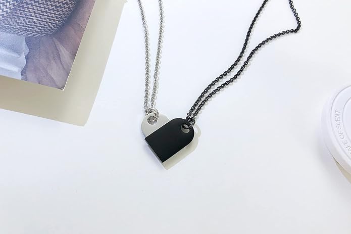 VNOX Personalized Customizable Photo Text Cremation Urn Necklace for Ashes Holder Dog Tag Pendant Family Pet Memorial Keepsake Jewelry for Men Women