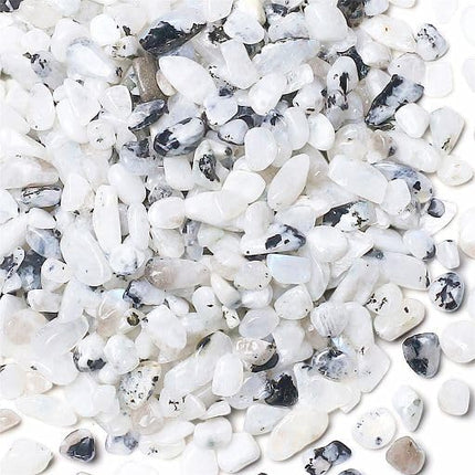 YATOJUZI Moonstone 1LB Aquarium Gravel Rocks Bulk Wholesale Tumbled Crystals Stones Chips Crushed Reiki Energy Balancing Gemstones for Planters Vase Filler Fountain Fish Tank Potted Decor