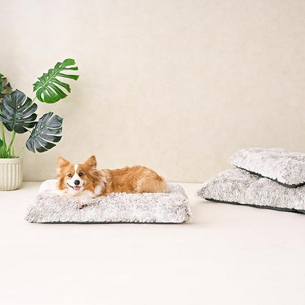 EHEYCIGA Fluffy Dog Crate Bed for Medium Dogs, Plush Faux Fur Crate Pad, Calming Anti Anxiety Medium Dog Bed, Washable Soft Warm Mat with Non-Slip Bottom, Brown