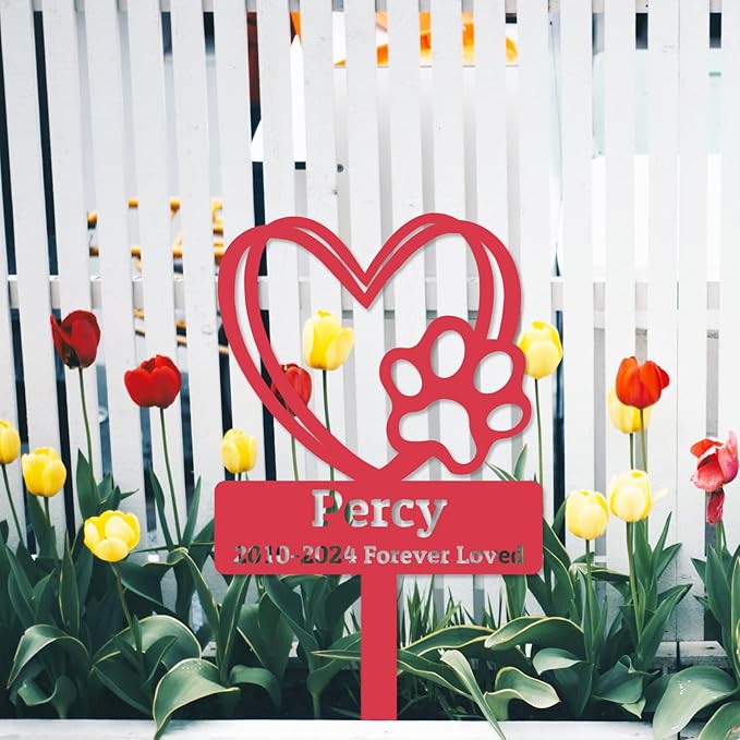 Personalized Hearts Paws Memorial Grave Marker for Dogs Cats, Custom Cat Dog Memorial Stake Metal Sign, Customized Dog Cat Headstone Grave Marker Outdoor Garden Stake Pet Memorial Plaque