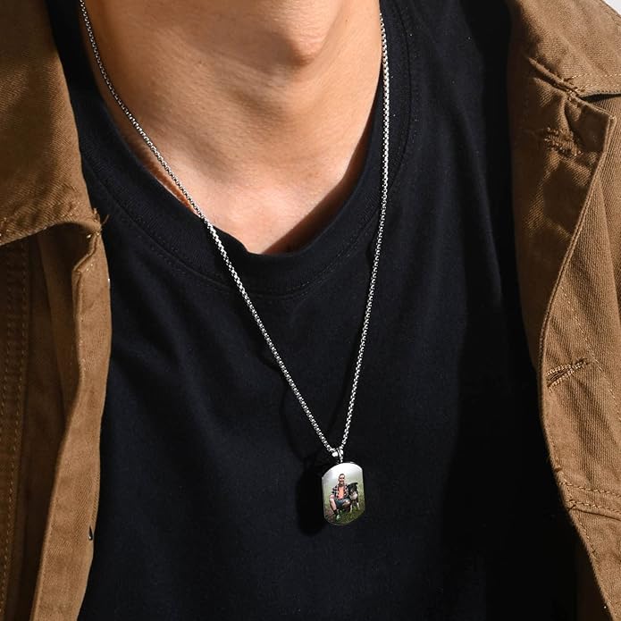VNOX Personalized Customizable Photo Text Cremation Urn Necklace for Ashes Holder Dog Tag Pendant Family Pet Memorial Keepsake Jewelry for Men Women
