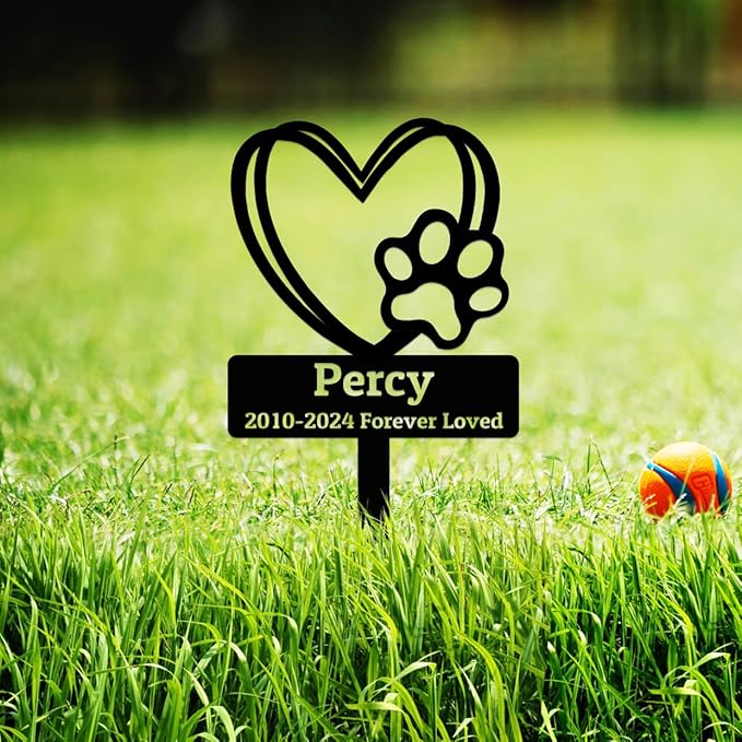 Personalized Hearts Paws Memorial Grave Marker for Dogs Cats, Custom Cat Dog Memorial Stake Metal Sign, Customized Dog Cat Headstone Grave Marker Outdoor Garden Stake Pet Memorial Plaque