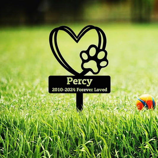 Personalized Hearts Paws Memorial Grave Marker for Dogs Cats, Custom Cat Dog Memorial Stake Metal Sign, Customized Dog Cat Headstone Grave Marker Outdoor Garden Stake Pet Memorial Plaque