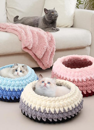 Ombre Gradient Round Cat Bed for Indoor Cats, Chunky Knit Washable & Plush Pet Bed, Cozy Nest with Non-Slip Bottom for Small Medium Cats