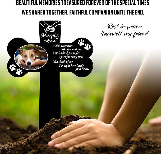 Personalized Dog Remembrance Garden Stake Pet Loss Gifts Dog Memorials Gifts For Friends Custom Pet Picture Plaque Stake Grave Markers Sympathetic Loss Of Cat For Someone Lost Pet