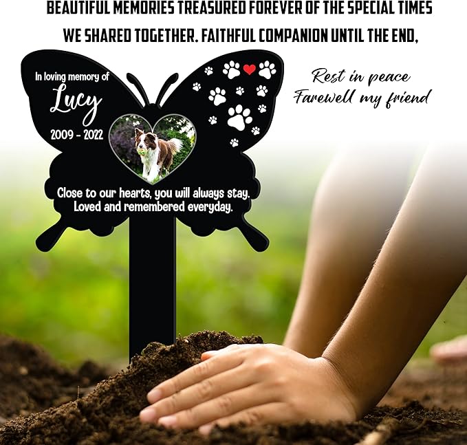 Personalized Pet Memorial Marker Memorial Pet Loss Sign Pet Plaque Garden Decor to Remember Your Dogs Custom Plaque Stake Grief Funeral in Loving Memory Animal Cross Sympathetic Pet Loss Gift
