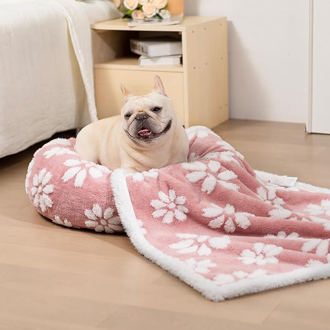 Donut Dog Beds for Small Dogs, Calming Round Cat Beds for Indoor Cats, Cute 3D Textured Flower Pet Bed with Removable Washable Cover and Anti-Slip Bottom（Pink，23"）