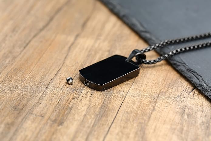 VNOX Personalized Customizable Photo Text Cremation Urn Necklace for Ashes Holder Dog Tag Pendant Family Pet Memorial Keepsake Jewelry for Men Women