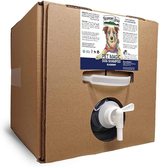 VERMONT SOAP Organics Pet Shampoo - Infused with Organic & Natural Olive Oil, Coconut & Aloe Vera Dog Shampoo for Sensitive Skin - USDA Certified Grooming - Blueberry (640oz)