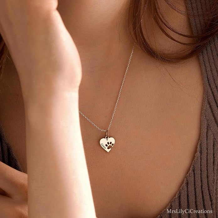 Customized Paw Print Necklace Personalized Pet Name Necklace Custom Engraved Dog Cat Paw Pendant Necklace Pet Memorial Gift for Pet Lovers