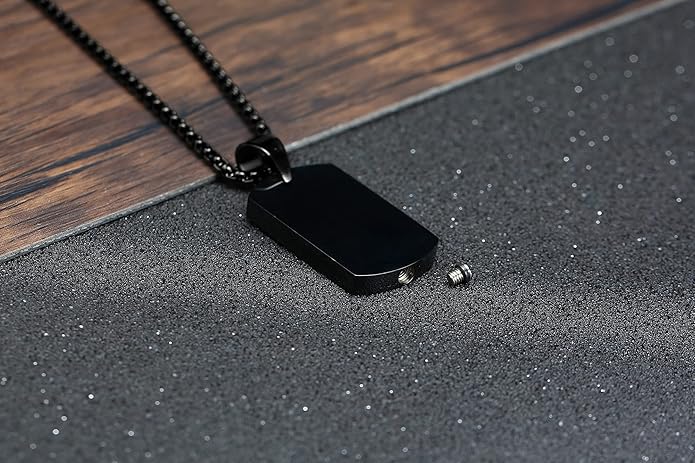 VNOX Personalized Customizable Photo Text Cremation Urn Necklace for Ashes Holder Dog Tag Pendant Family Pet Memorial Keepsake Jewelry for Men Women