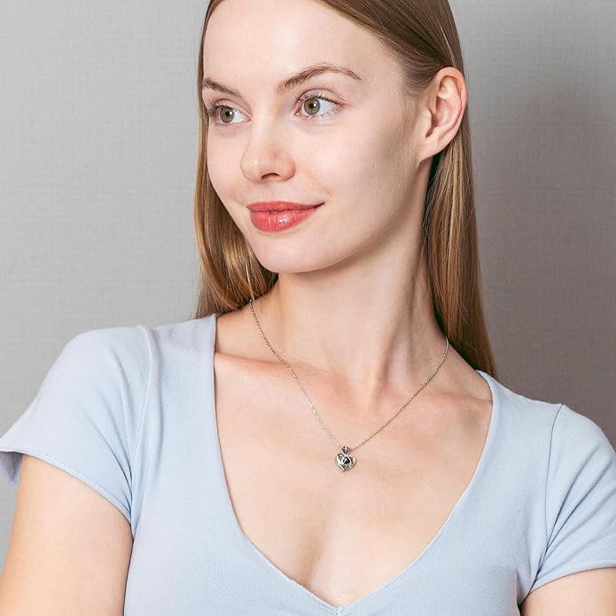 Easycosy Personalized Picture Necklace Projection Necklace with Photo Inside - Custom Photo Heart Pendant Necklace - Photo Gifts Valentines Birthday Love Memorial Gifts for Girlfriend Wife Women