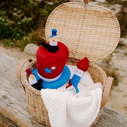 ZippyPaws Americana Top Hat Burrow - Patriotic Interactive Dog Toys for Boredom, Hide & Seek Dog Gifts & Puppy Toys, Colorful Squeaky Pearl Harbor Day Dog Toys for Small & Medium Dogs