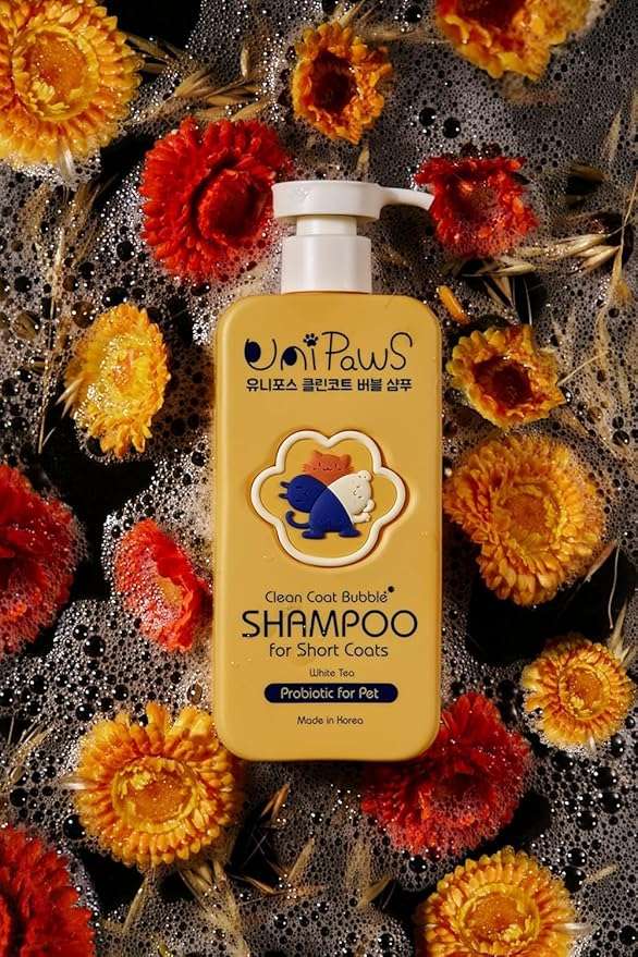 Unipaws Probiotic Dog Shampoo for Short-Haired Coats – Itch Relief, Deodorizing & Hydrating for Healthy, Fresh Skin with Calendula & Oatmeal – EWG Green & White Tea Scent, Made in Korea, 16.9 Fl Oz
