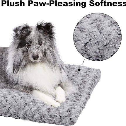 MidWest Homes for Pets Intermediate QuietTime Deluxe Gray Ombré Swirl Plush Pet Bed, Machine Washable, Non-Skid Bottom, Soft Crate Mat for 36-inch Crates