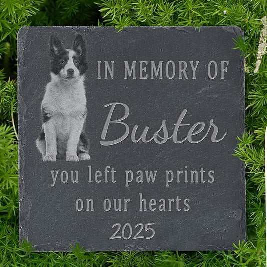 Personalized Pet Memorial Stone, Dog Memorial Gifts, Pet Loss Sympathy Gift, in Memory of Dog Cat - Paw Prints On Our Hearts（Square）