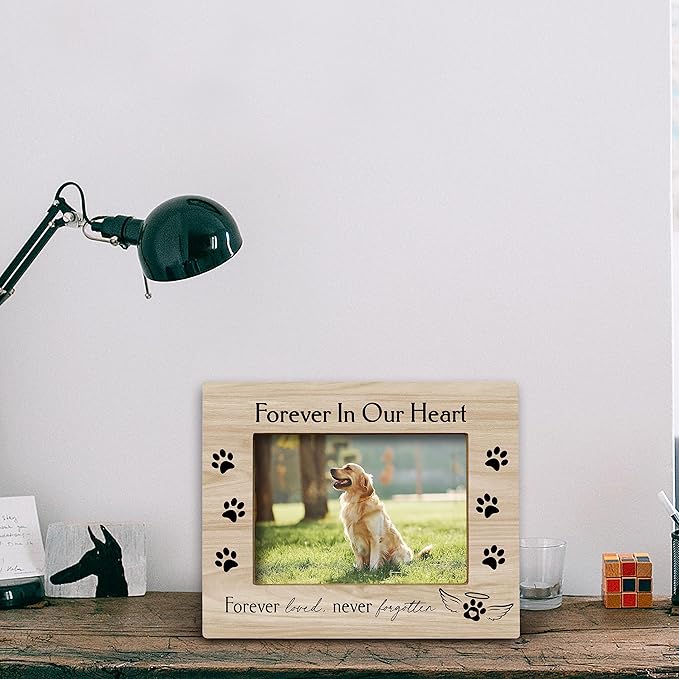 FONDCANYON Forever in Our Heart Pet Memory Picture Photo Frame,Pet Dog Cat Memorial Picture Frames,Pet Loss Sympathy Gift,Sympathy Gifts For Loss Of Dog,Passed Away Dog Memorial Gifts(5x7 Inch Photo)